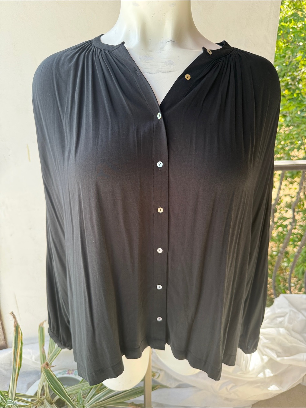 NWT Chaser Idol Blouse black-drop shoulder-tab collar-button up-long sleeve L XL